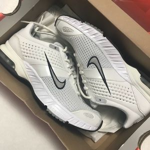 Women’s Air Miler Walk+ Sneakers